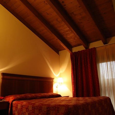 Hotel Il Borghetto Bariano Ngoại thất bức ảnh