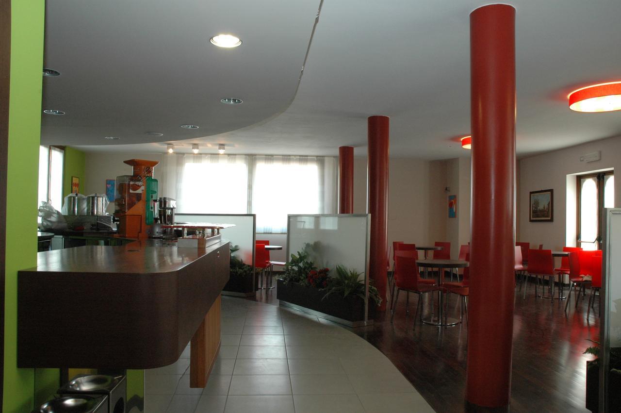 Hotel Il Borghetto Bariano Ngoại thất bức ảnh