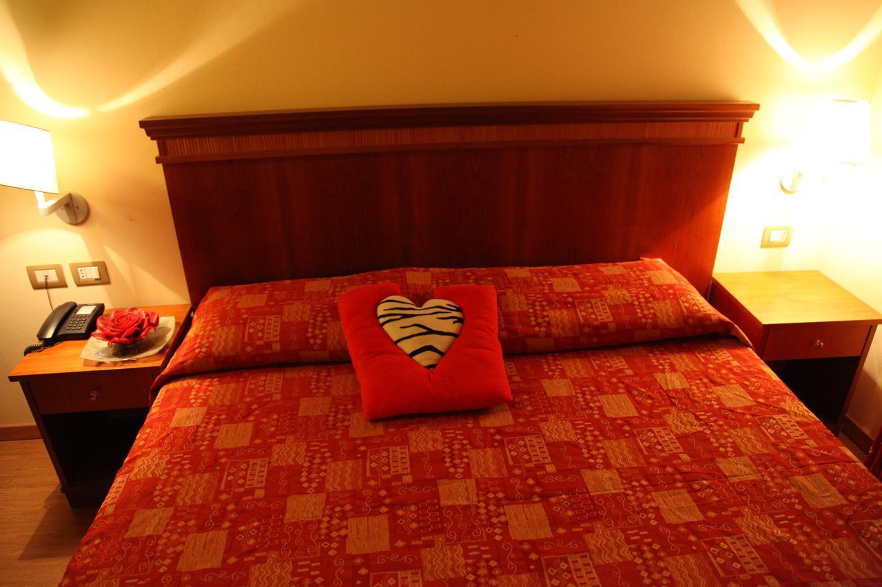 Hotel Il Borghetto Bariano Ngoại thất bức ảnh